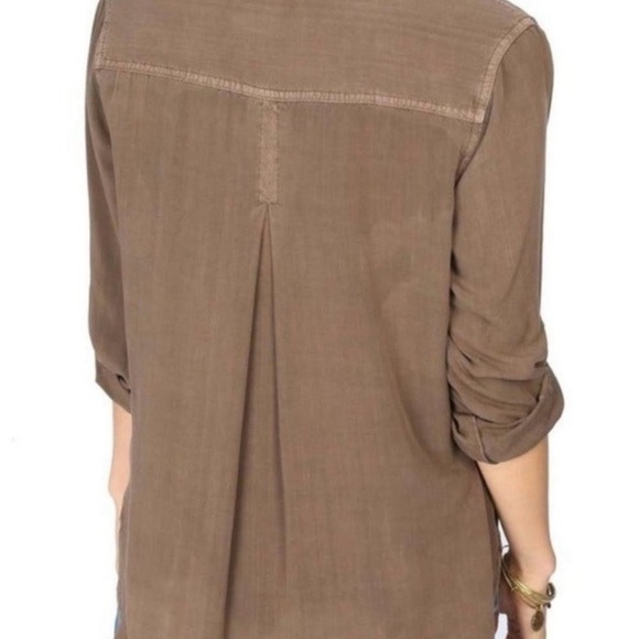 Velvet Heart Brown Button-Down Shirt Size Medium - Picture 2 of 5